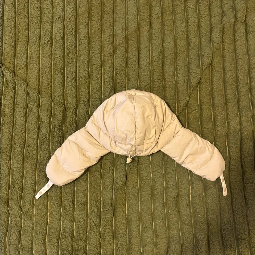 Lululemon Wunderpuff Trapper Hat - Picture 3 of 5